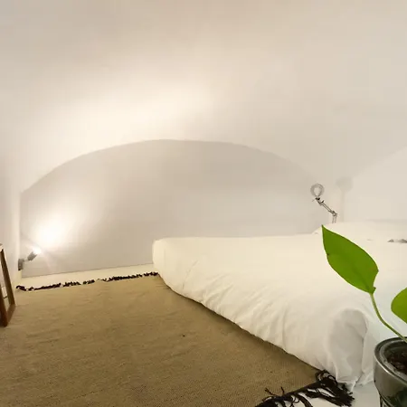 Cozy Saint John Rom